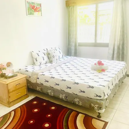 The Ideal Bed & Breakfast-2